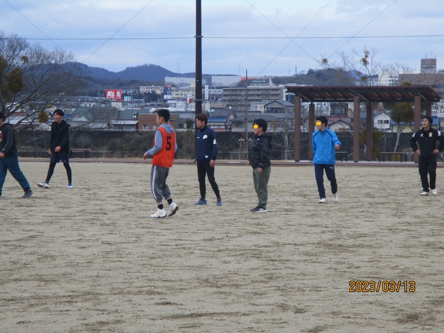 サッカー部にコーチが…!!