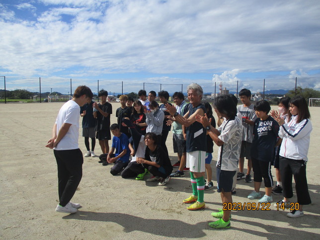 9月卒業先輩のためのお別れサッカー試合